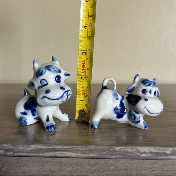 Delft Cow Figurines 2 Set Hand Painted Dutch Happy Smiling Blue White VTG Korea - Picture 11 of 11
